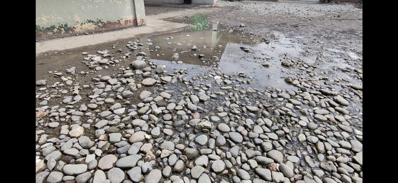 La escuela de barrio Limoncito de Limón está en terribles condiciones.