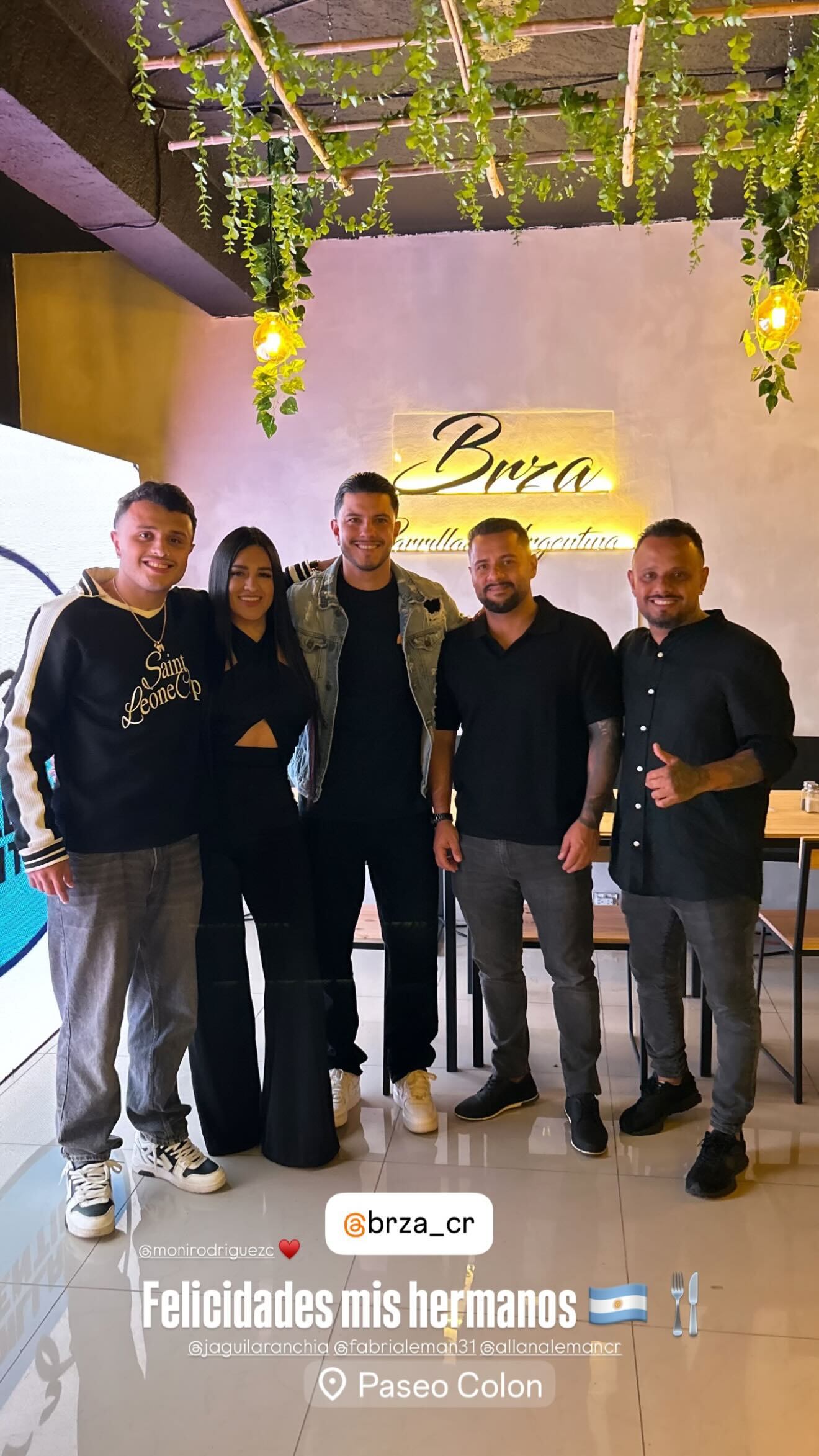 Fabricio Alemán reapareció en medios de los rumores de su salida del Saprissa. Instagram Allan Alemán.