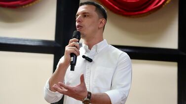 Diego Miranda da marcha atrás con el nuevo reglamento que limitaría la música en vivo en bares y restaurantes