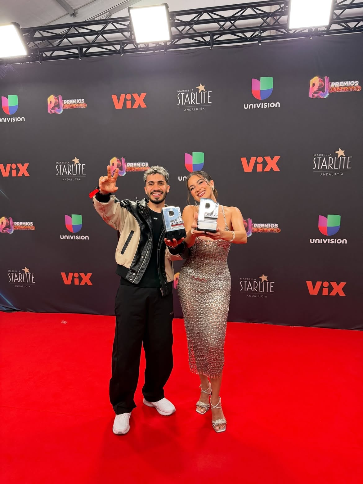 Christopher Araya, mejor conocido como Araya Vlogs, en los Premios Lo Nuestro 2026.