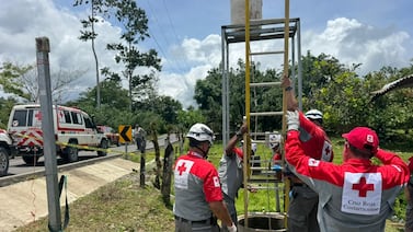 Confirman muerte de hombre que cayó a pozo en Limón tras difícil rescate