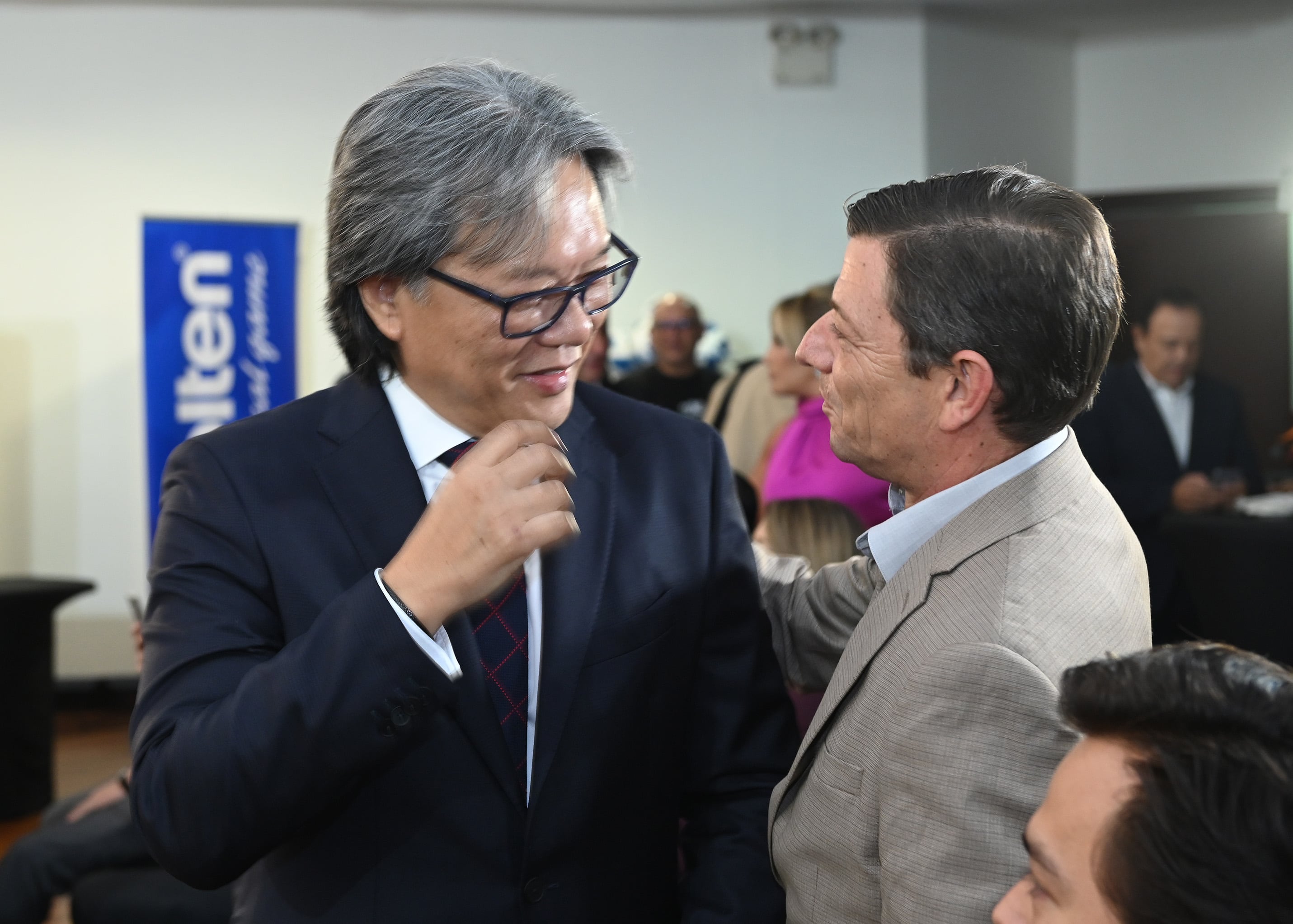 Eduardo Li presenta libro Futbol:.