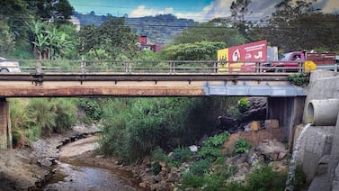 MOPT anuncia cierres en el puente Cañas, en el límite entre Aserrí y San Rafael Arriba de Desamparados