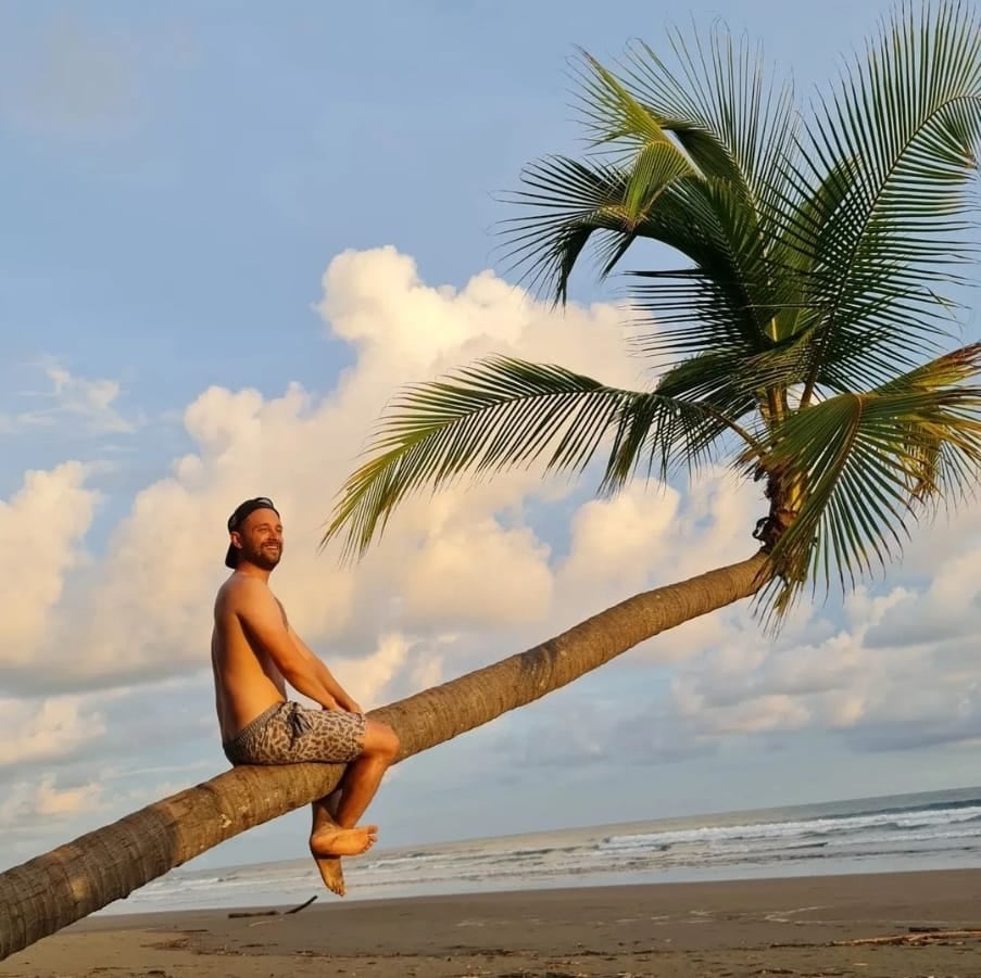 El comediante Renzo Rímolo se encontró de la Playa Palo Seco, que descubrió en plena pandemia. Cortesía.