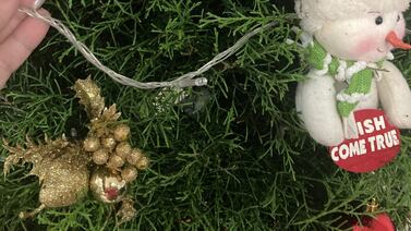 ¿Anda con el espíritu de la decoración navideña? Esta información podría evitar que su casa se queme