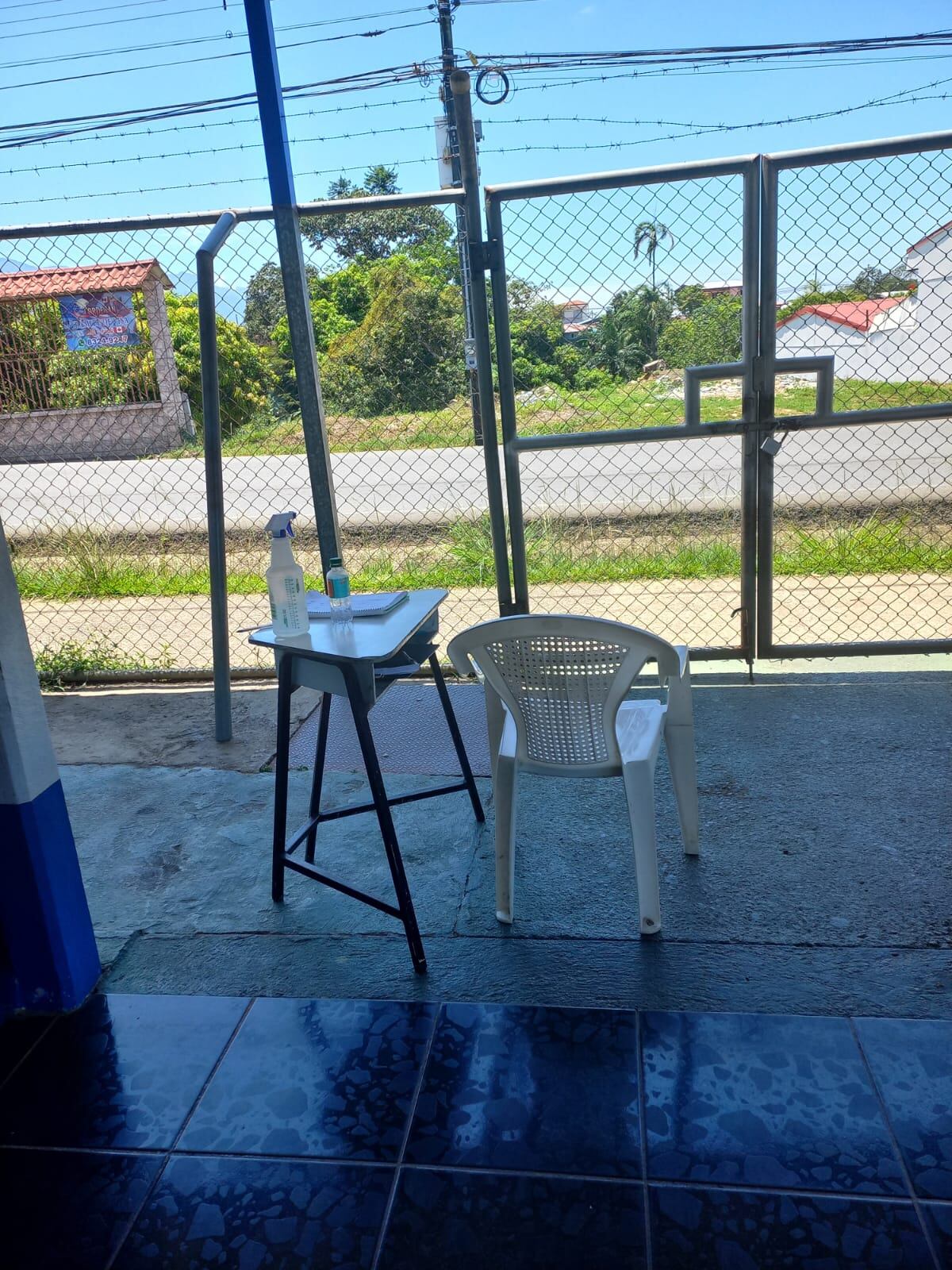 Los oficiales y auxiliares de seguridad se sienten desprotegidos por parte de las autoridades de los centros educativos y el MEP.