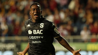 Tomás Rodríguez vs Ángel Zaldívar: ¿Cuál de los flamantes fichajes de Alajuelense y Saprissa tiene mejores números?