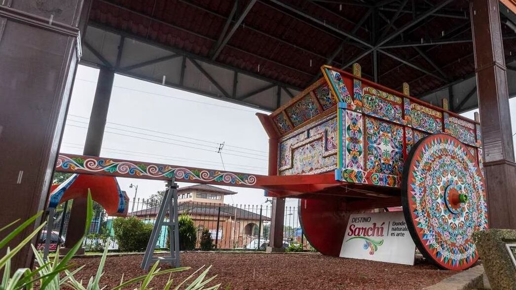 La tradicional carreta típica gigante ubicada en el Parque de Sarchí será restaurada a partir de este próximo jueves 2 de marzo, según confirma la Cámara de Comercio Industria y Turismo de Sarchí (CACITUS) y la Municipalidad de Sarchí