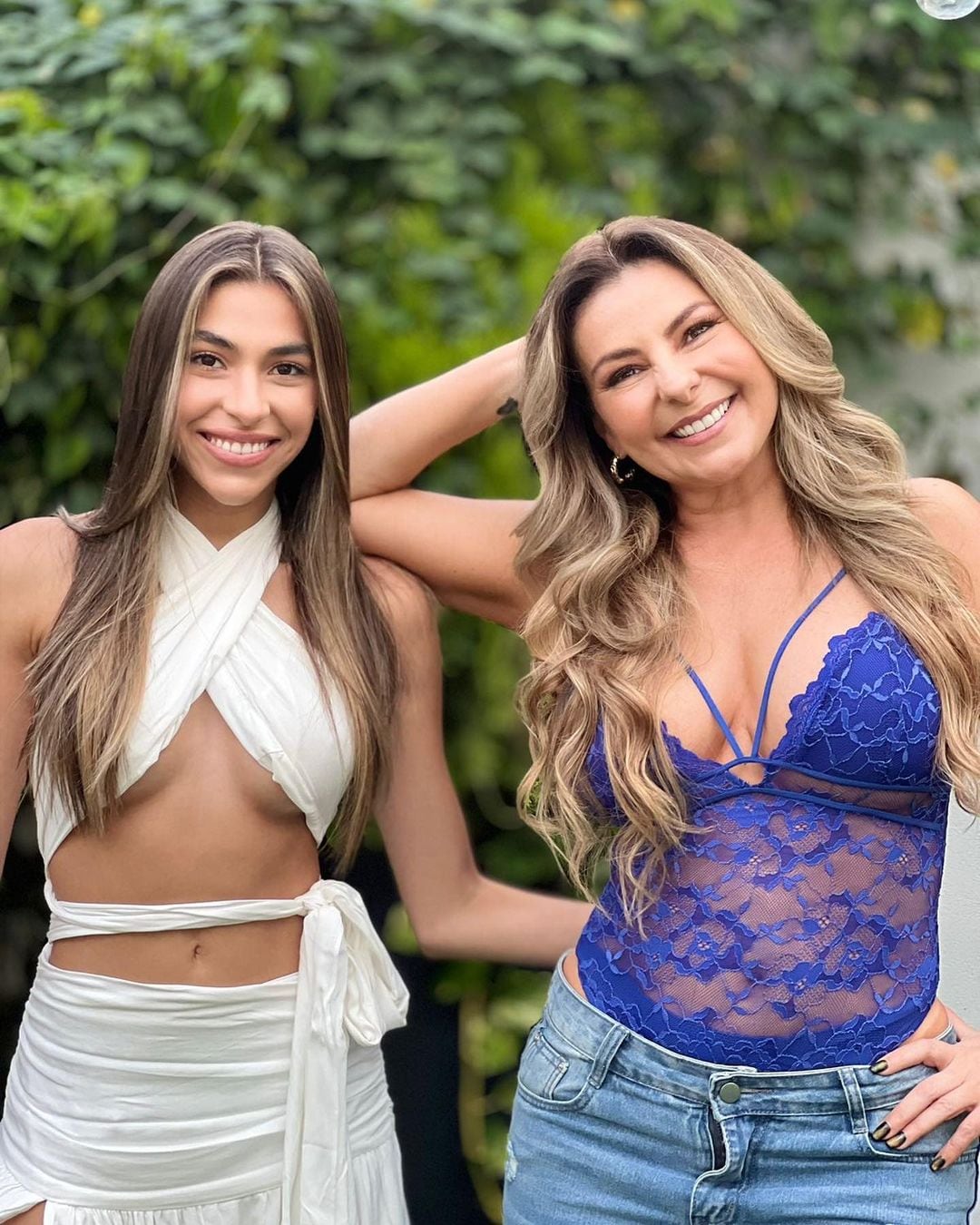 Glenda Peraza junto a su hija Kianny Berry