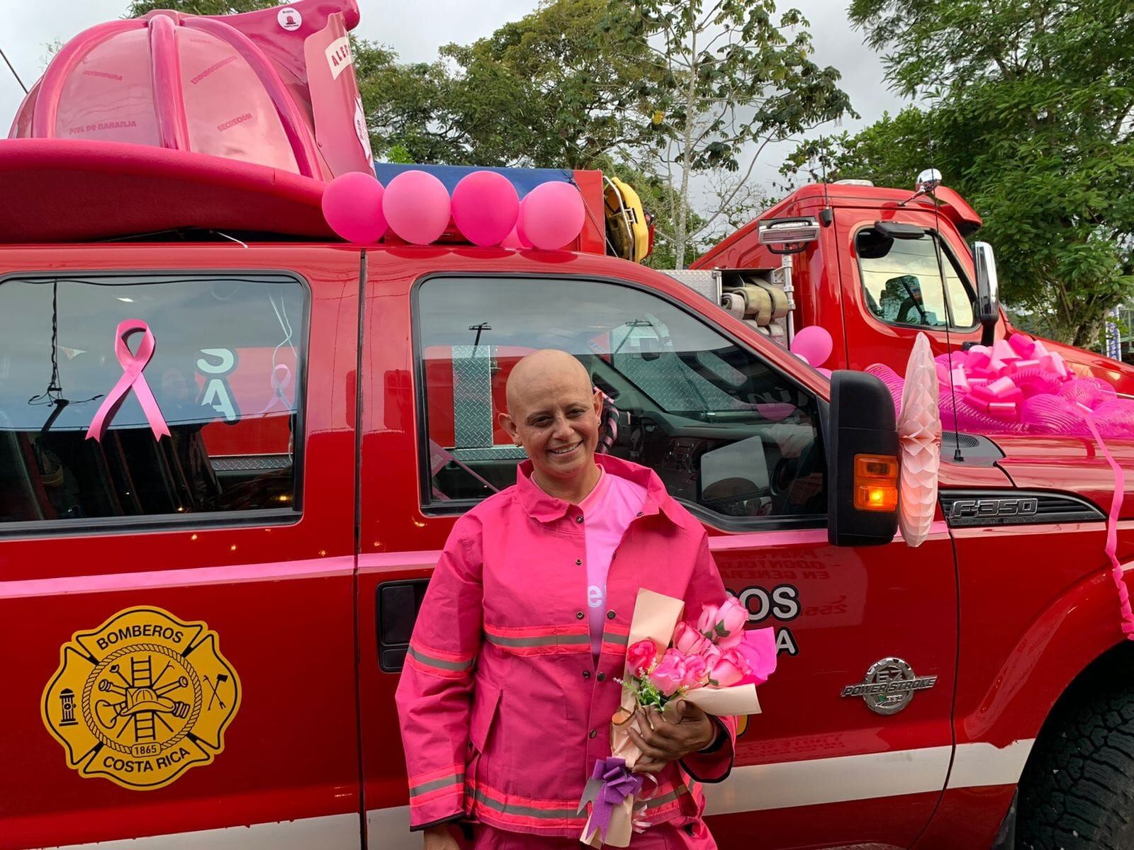 Alejandra Jiménez Romero, bombera de Pacayas que lucha contra el cáncer de seno. Foto: Cortesía Alejandra Jiménez para LT