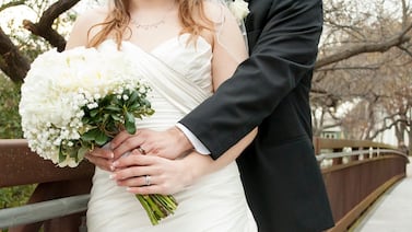 80 futuros esposos viven pesadilla porque habrían sido estafados por organizadora de bodas