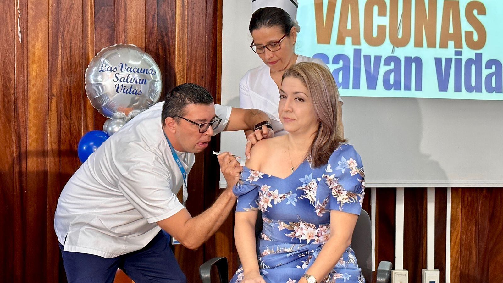 martes 30 de mayo las autoridades de la Caja Costarricense de Seguro Social (CCSS), en conjunto con el Ministerio de Salud y la Organización Panamericana de la Salud (OPS/OMS) anunciaron el inicio oficial de la jornada de vacunación contra la influenza estacional 2023.