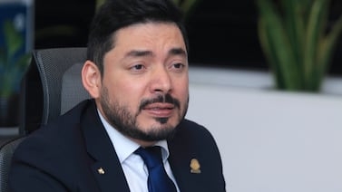 Le preguntamos al ministro de Educación qué hará el MEP si hay casos de estudiantes therians