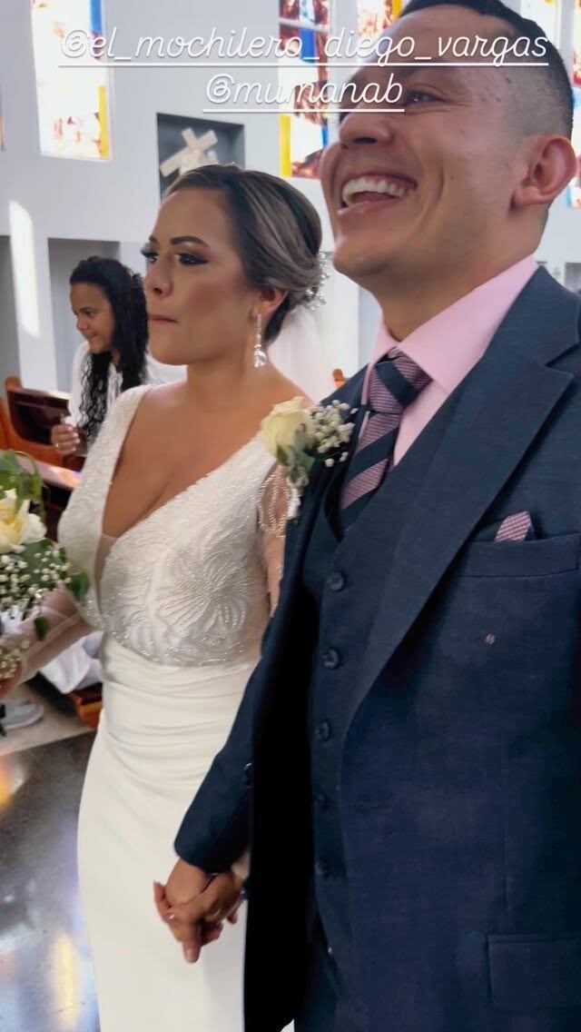 Diego Vargas, el Mochilero de Informe 11, y Melissa Umaña, de Giros, se casaron este sábado