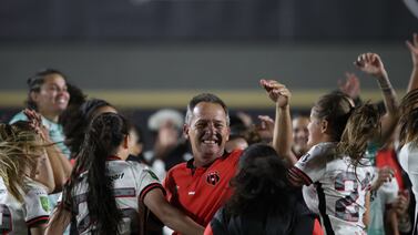 Wílmer López confiesa por qué este título le sabe más que los anteriores con Alajuelense femenino