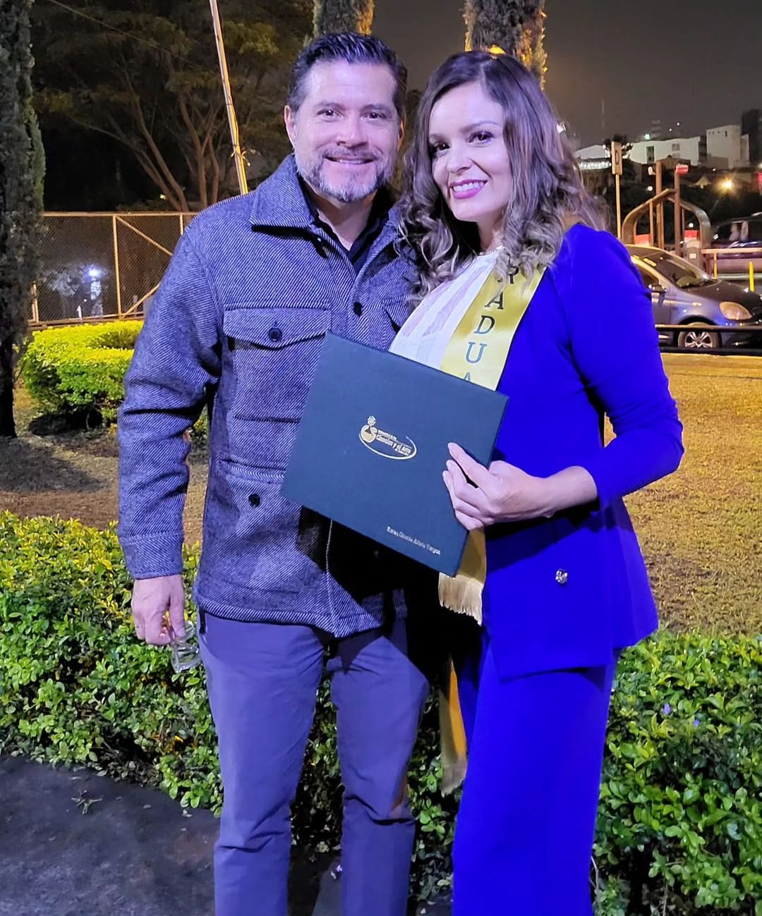 Gustavo López Cárcamo se mostró muy feliz por el logro de su esposa Karen Alfaro.