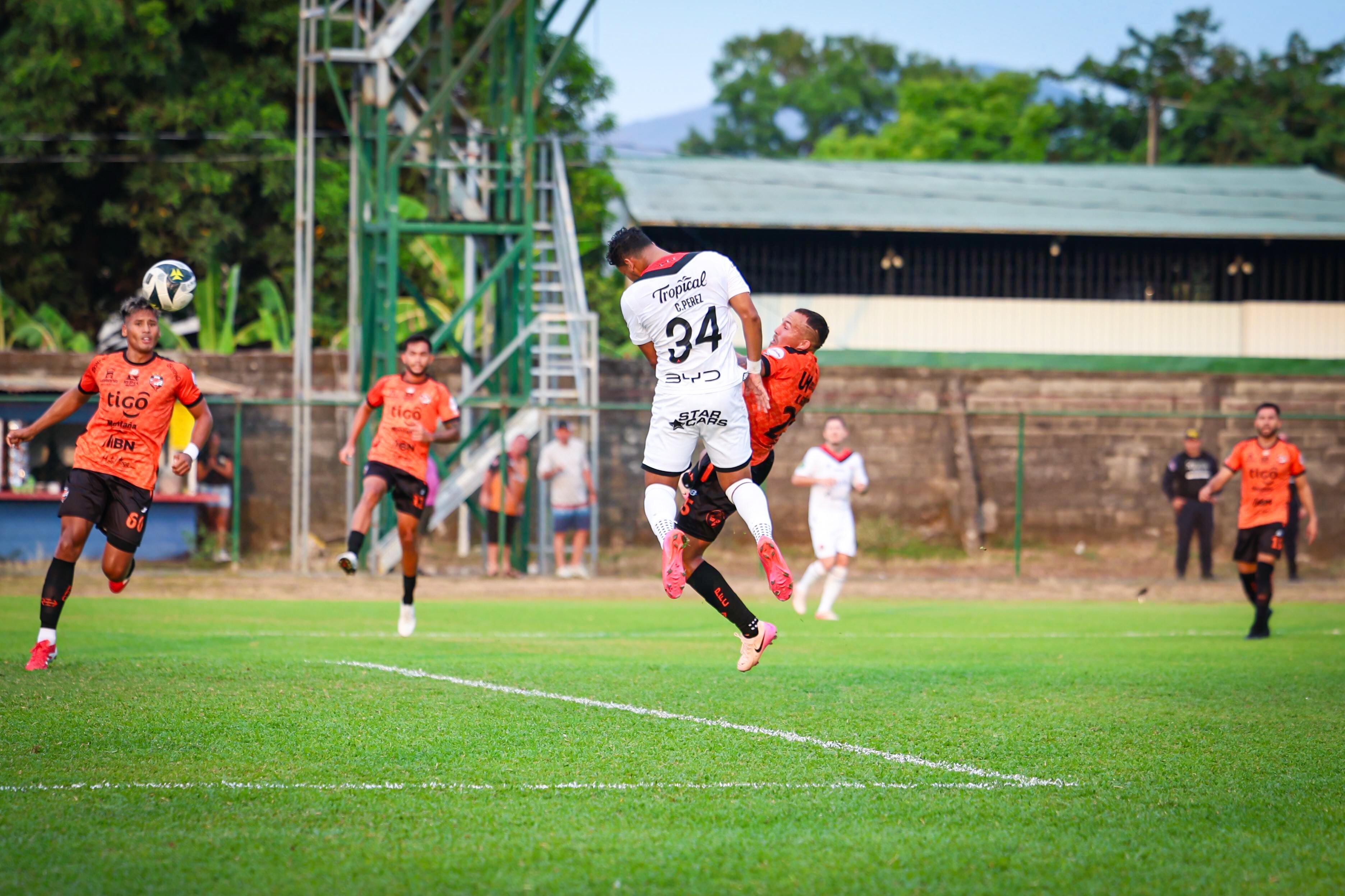 Puntarenas - Alajuelense, estadio Chorotega