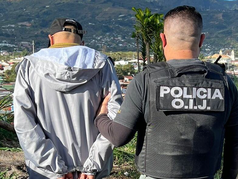 Ambos hombres son sospechosos del delito de robo agravado. Foto OIJ.