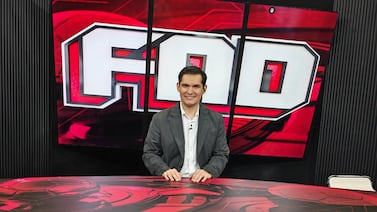 Empezó en prensa escrita, pasó por la radio y ahora está en televisión, un periodista todoterreno