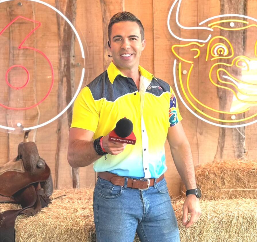 Ítalo Marenco, toros del 6, redondel de Pedregal.