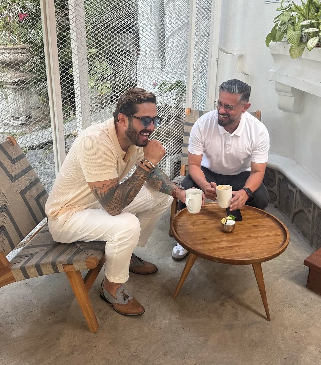 Randall Salazar y Omar Cascante finalizaron este viernes una semana muy especial para ambos, pues en los últimos días volvieron a trabajar juntos en televisión, al menos de manera temporal.