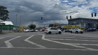 ¡Pusieron semáforos en Pavas y llevan dos meses apagados! Esta es la razón