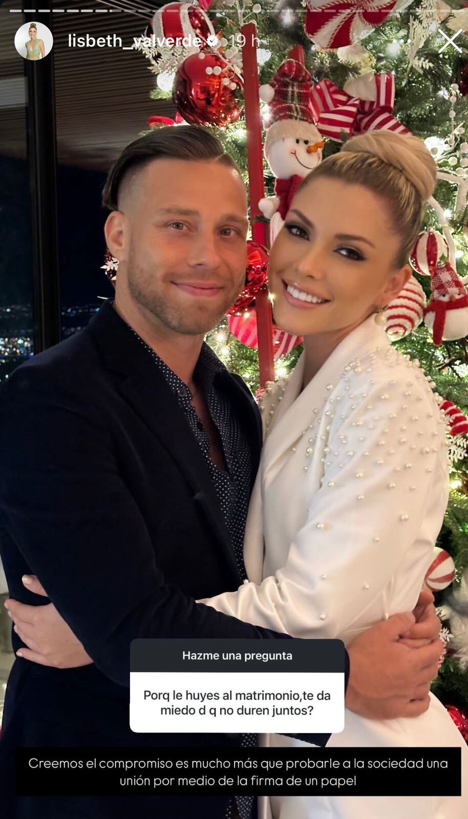 Lisbeth Valverde y su novio