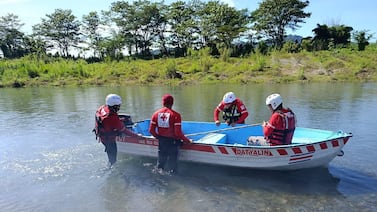 Macabro hallazgo: personas vieron algo flotando en río y cuando autoridades llegaron confirmaron lo peor