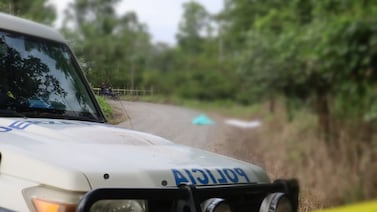 Un hombre de 34 años fue asesinado a balazos y encontrado a la orilla de una calle en Roxana, Pococí