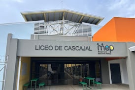 Profesor de música tuvo una linda idea para que los estudiantes escuchen música 100% nacional en el mes de la patria