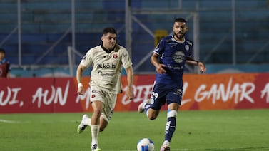 Figura de Alajuelense se premió con un lindo chuzo
