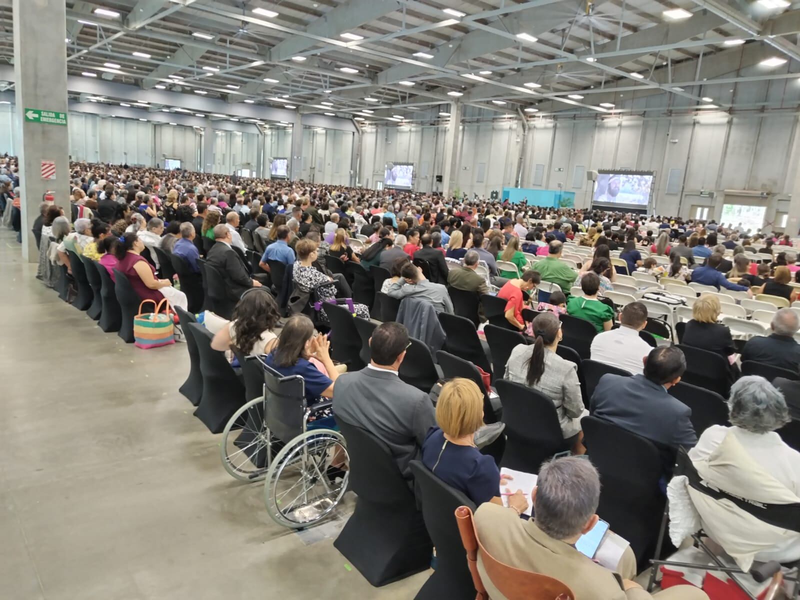 Con el lema Tengan Paciencia los Testigos de Jehová regresaron a sus asambleas ya que desde el 2020 por la pandemia no las hacían. Entre el 9 y el 11 de junio se reunieron en Parque Viva