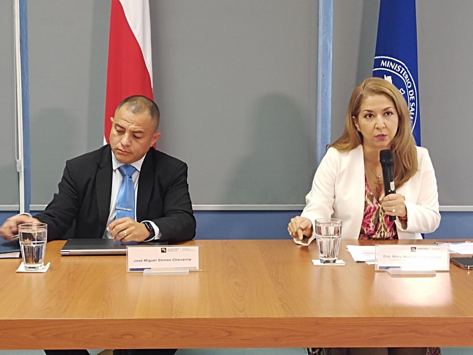 Ministra de Salud salió al paso de las críticas por denuncias de acoso laboral