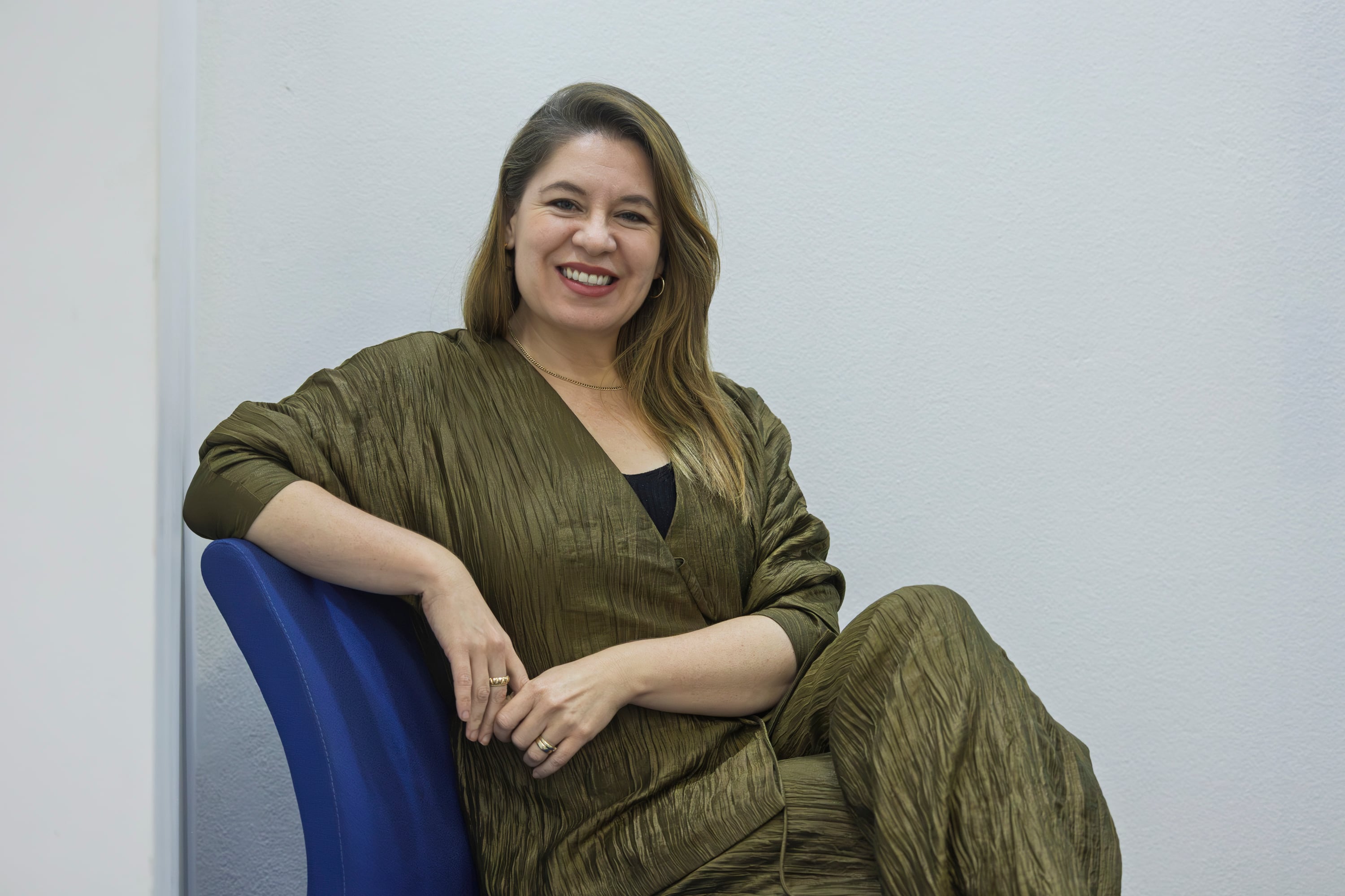 14/11/2025, San José, Estudio Fotográfico de Grupo Nación, entrevista con la candidata presidencial del PAC, Claudia Dobles.