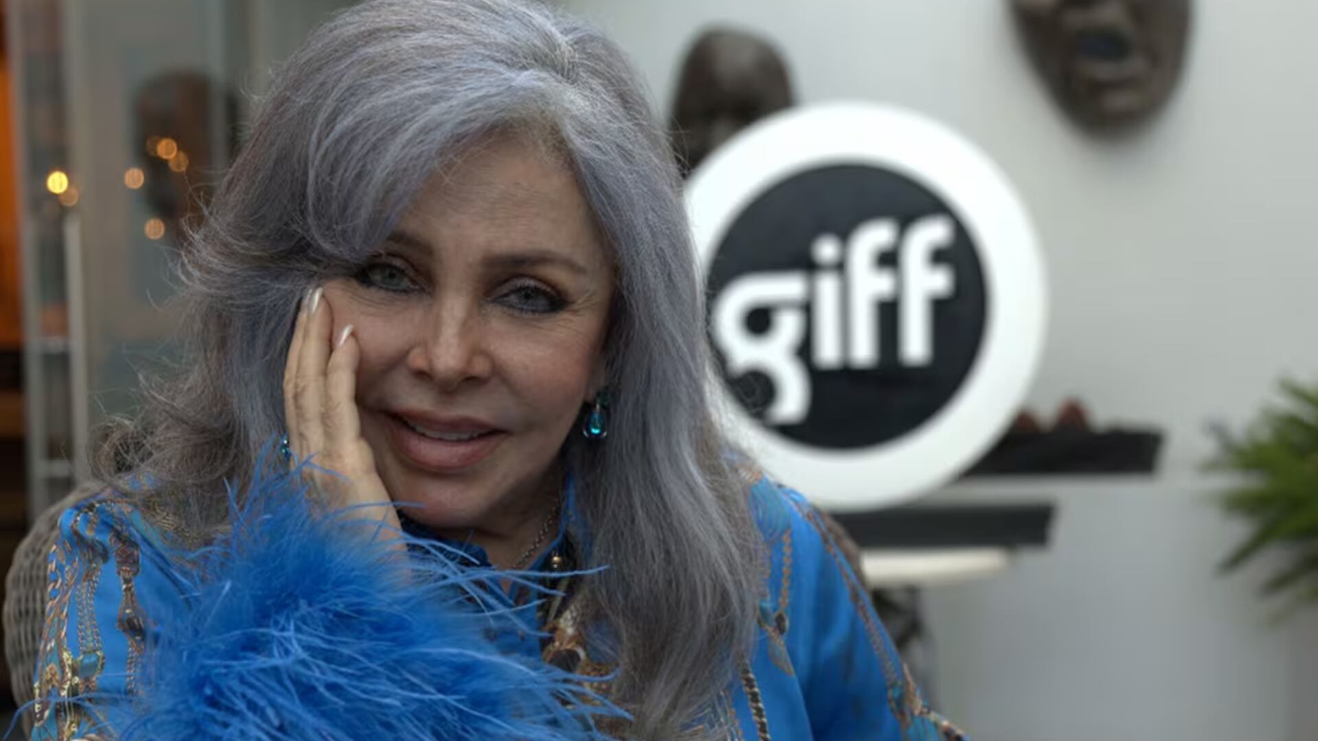 Verónica Castro compartió cómo enfrenta la vejez, la pérdida de su madre y su deseo de seguir activa en proyectos adecuados para su salud.