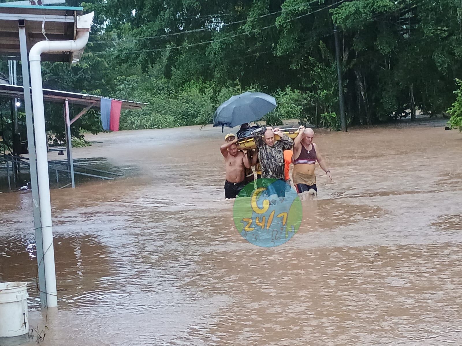 Los vecinos de Guatuso en la zona norte del país son los más afectados por el temporal que provocó la onda tropical #19. Foto: Tomada de Guatuso 24/7