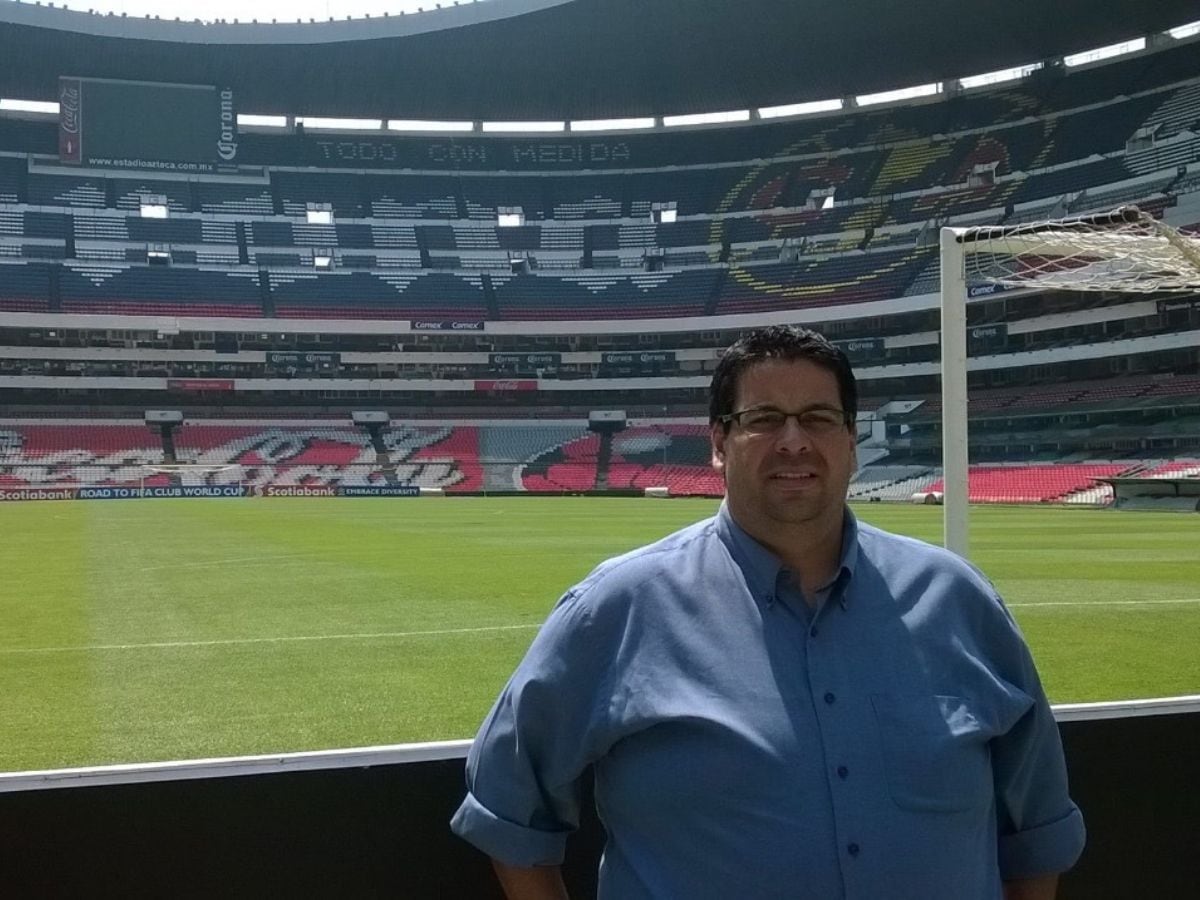 Arturo llegó a pesar más de 200 kilos en algún momento de su vida y cuenta lo difícil que era llevar esa vida.