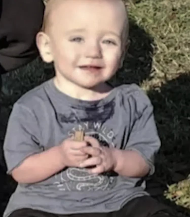 Caso de bebé, bebé murió tras quedar en carro.