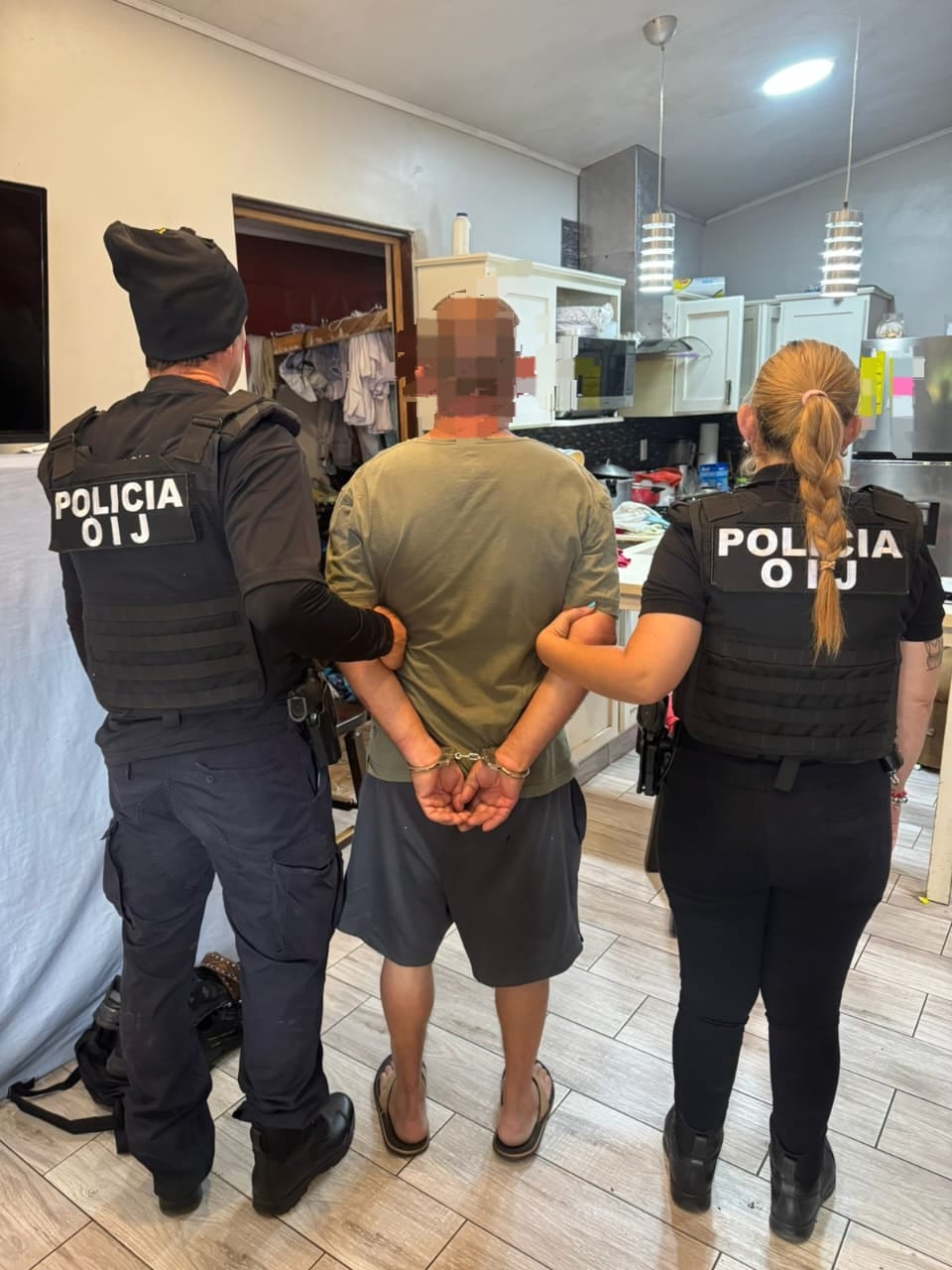 Un sujeto de apellido Abarca, de 51 años, es sospechoso de robos agravados y provocación de incendios en Pérez Zeledón. Foto: OIJ