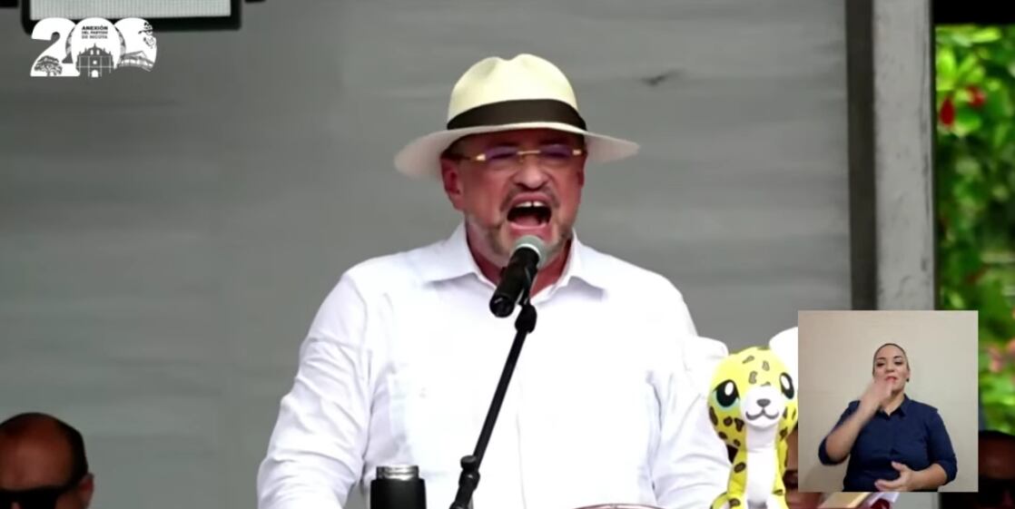 Las celebraciones del Bicentenario de la Anexión estuvieron empañadas de varios momentos bochornosos del presidente.