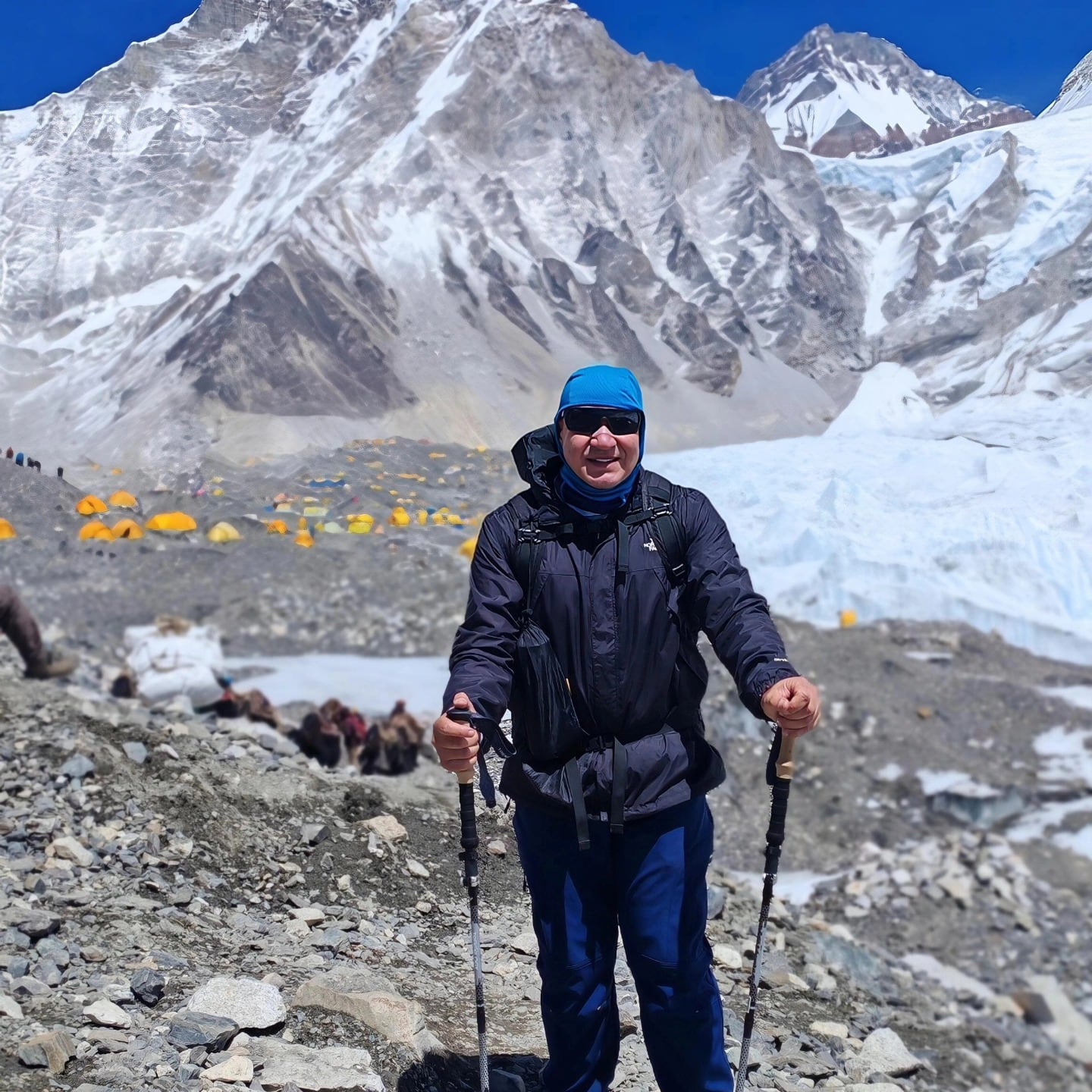 El exjugador del Deportivo Saprissa y exmundialista de Italia 90, José Jaikel, publicó este Viernes Santo el particular regalo que se dio al cumplir sus 60 años: escalar el Everest.
