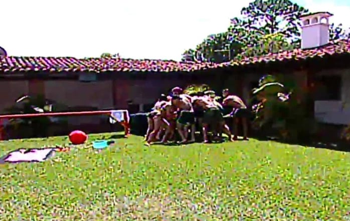 Esta es la imagen que anda circulando cuando los de Combate vieron la encerrona en la casa de Guanto.