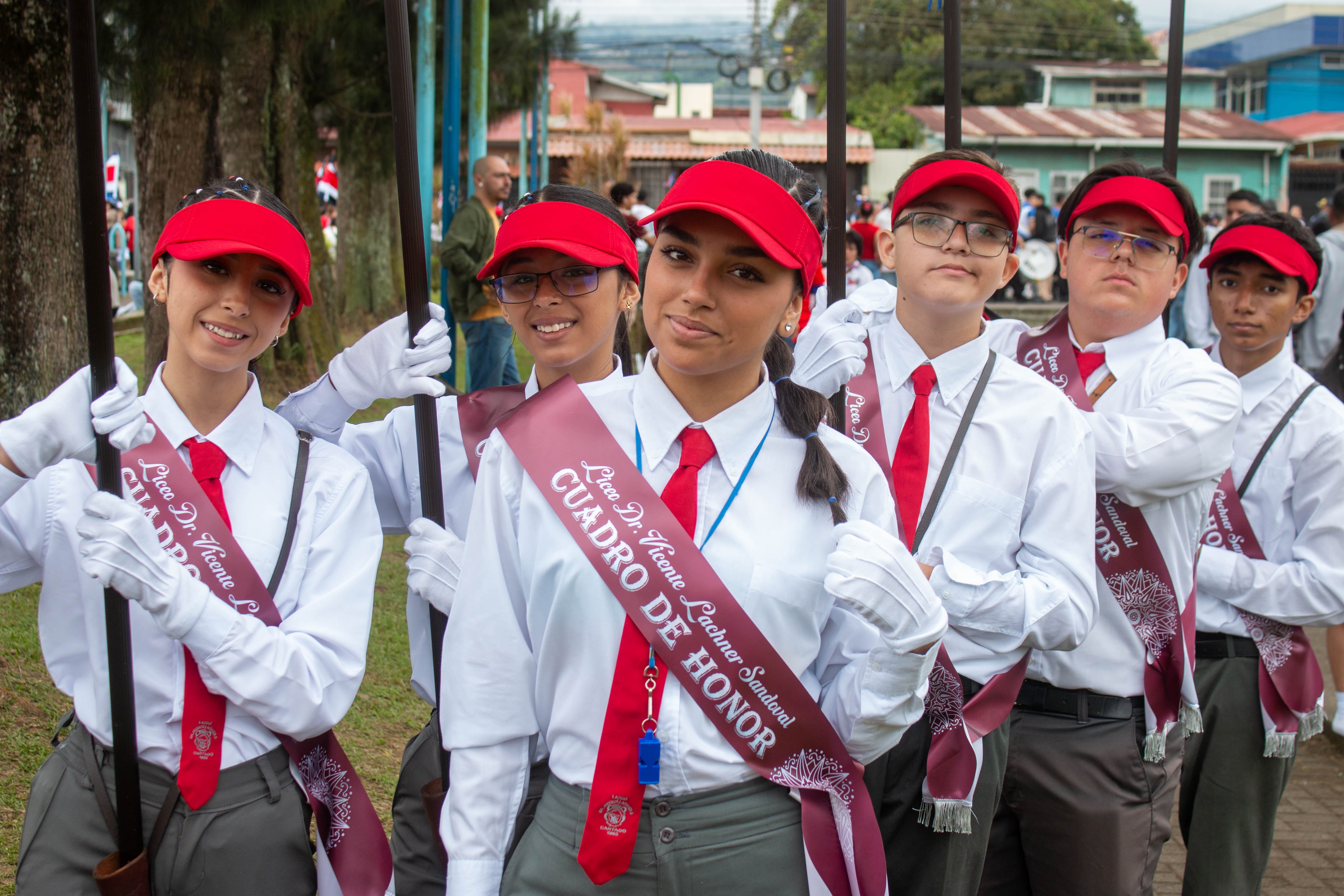 Paulette Ruiz es cuadro de honor y dirigente de los abanderados del Colegio Vicente Lachner. Foto: Juan Pablo Garita