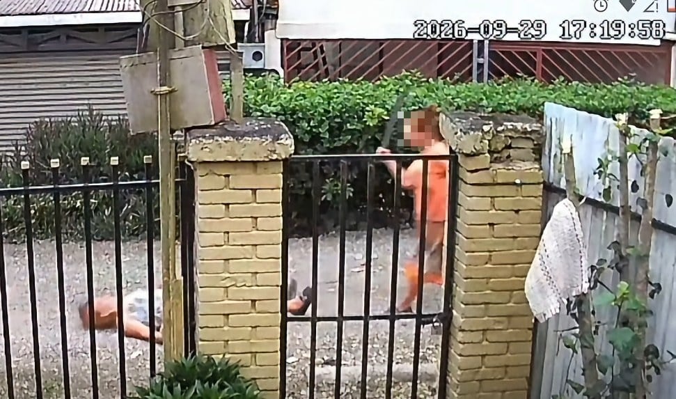 Una mujer de aproximadamente 66 años terminó herida y bajo atención médica después de sufrir una violenta agresión con un machete en El Bosque de San Rafael de Oreamuno, Cartago. Foto: Captura de video
