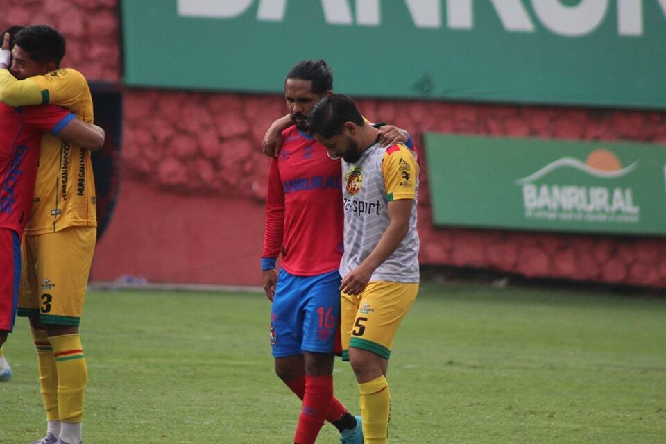 Descenso del Marquense de Hernán Medford