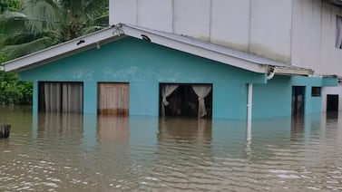 CNE eleva a alerta naranja varias zonas del país por fuertes lluvias y llegada de onda tropical