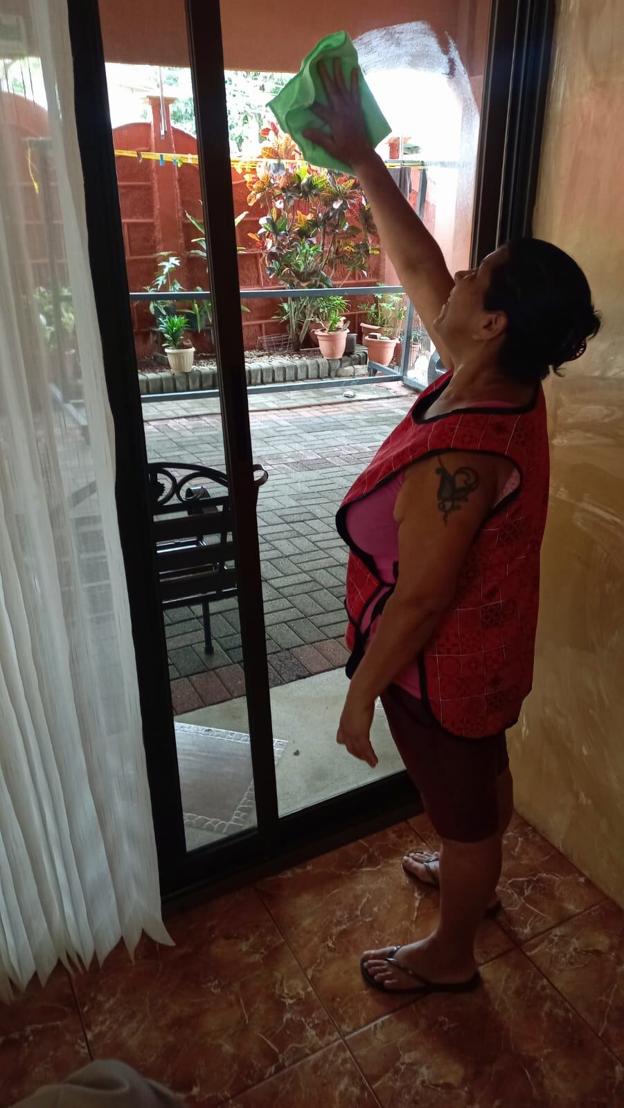 Chayo lleva más de la mitad de su vida viviendo en Costa Rica. El nombre de esta nicaragüense es María Ramos Herrera. Trabaja en limpieza de casas.