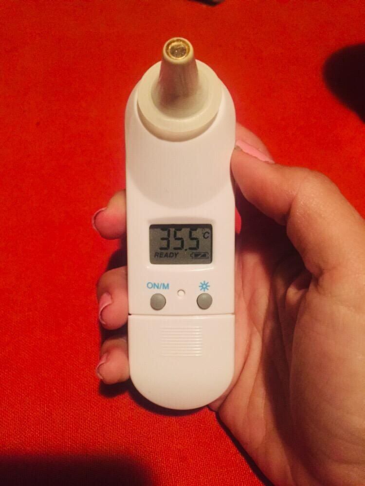 Daniel Murillo Castro es una tica que estudia en China que está en Costa Rica pero debe volver al país del coronavirus