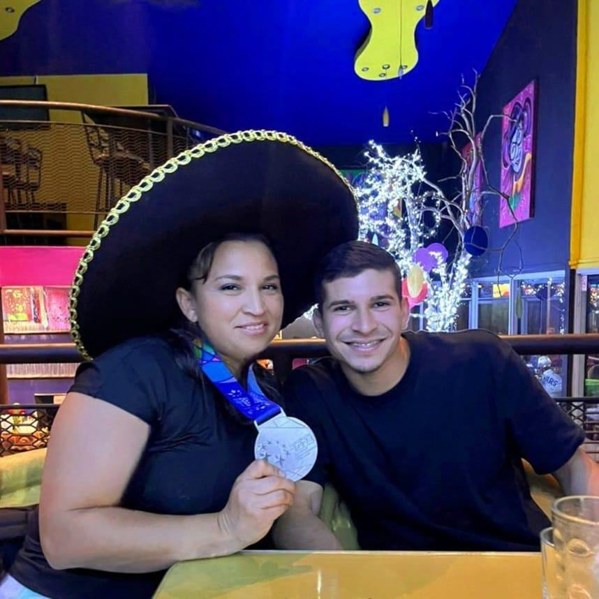 Ambar Montengro se siente orgullosa de su hijo Byron Mora