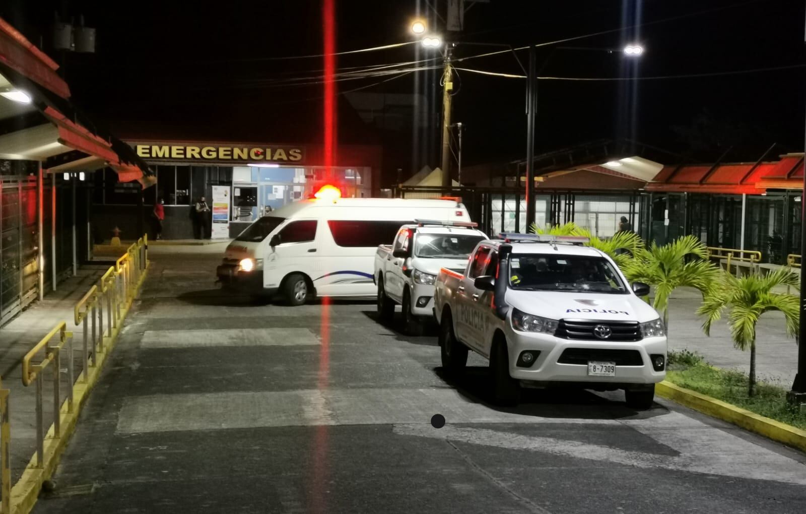 Balacera en salón de baile en Guácimo deja dos fallecidos y tres heridos. Foto Reyner Montero.
